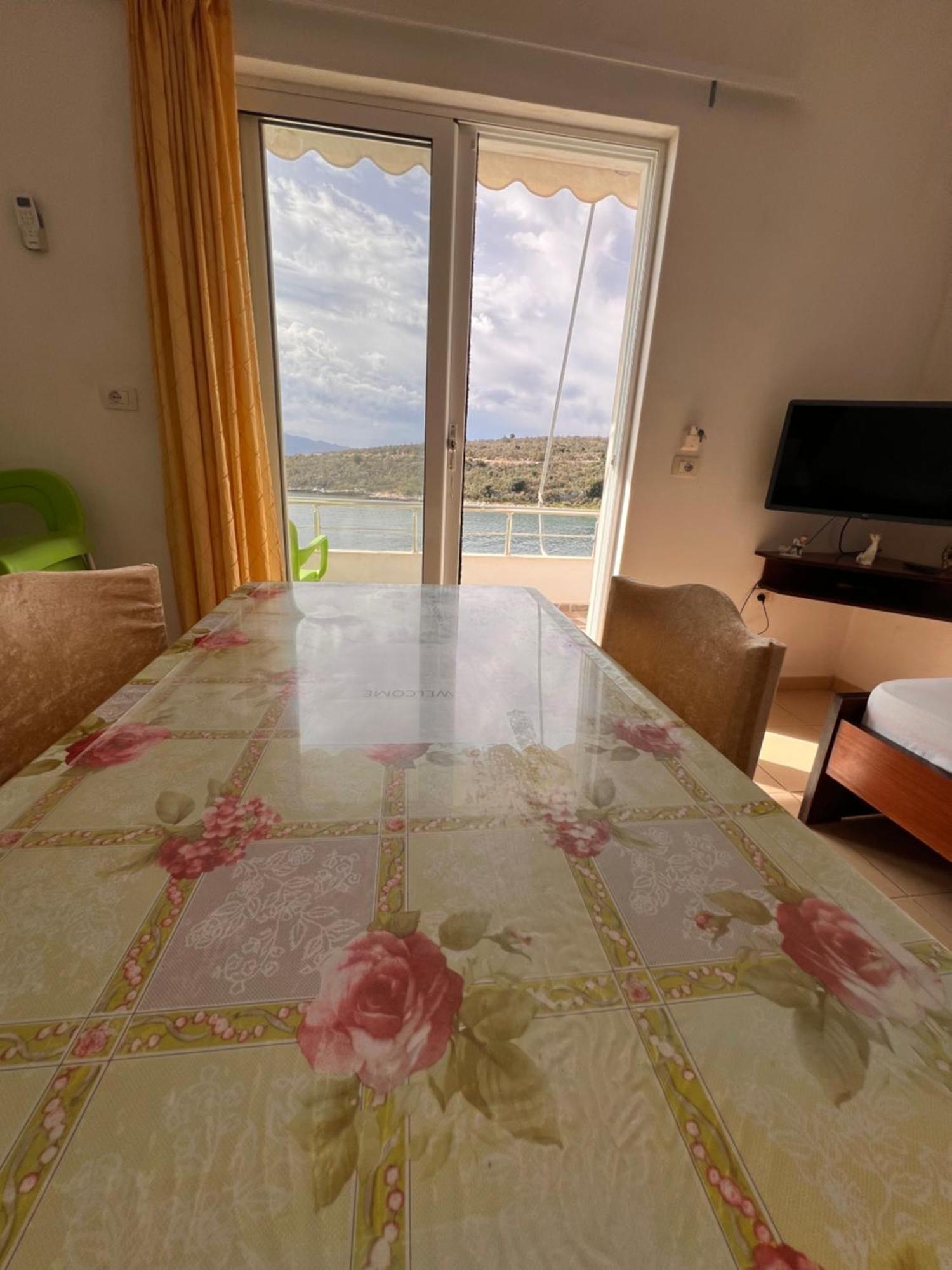 Majki Beach Apartments Sarandë Exterior foto